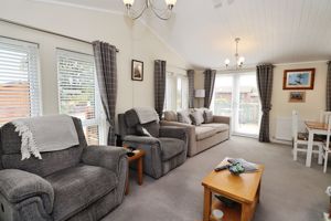 HOMESTEAD LAKE- click for photo gallery